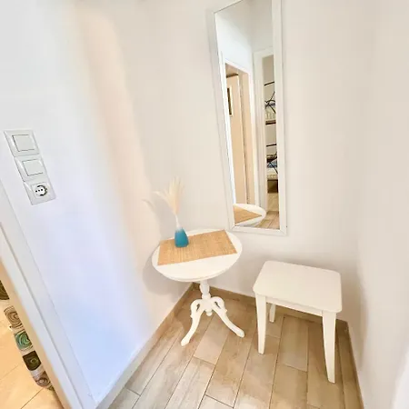 Famprikas House In